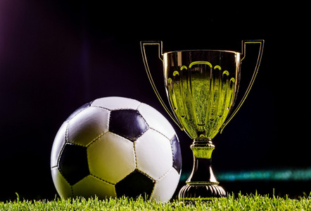 他在采访中 他在采访中