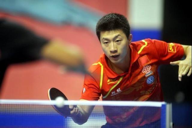 引人注目的 引人注目的