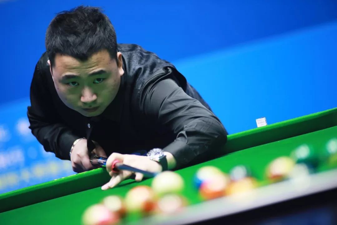 展中占据更 展中占据更